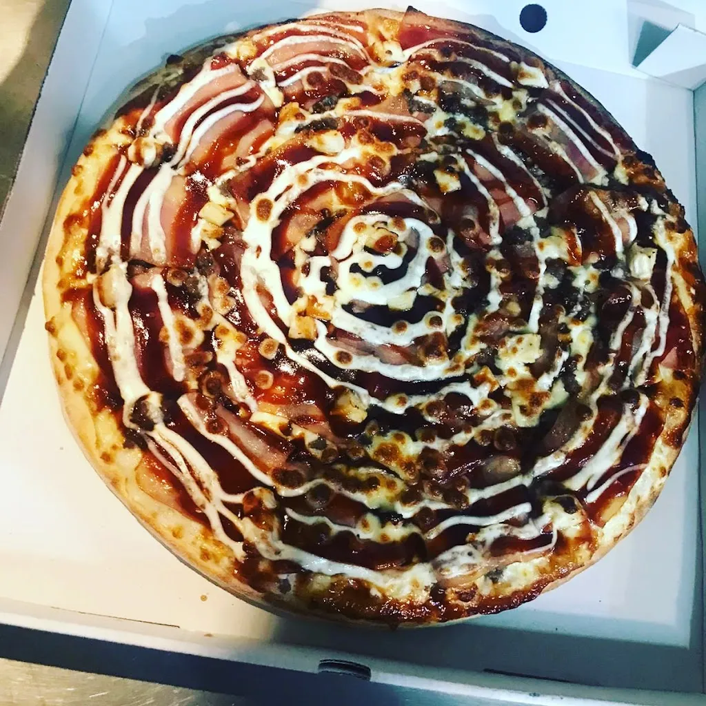 Menu_Capricco pizzería kebab_Velilla de San Antonio_image_4