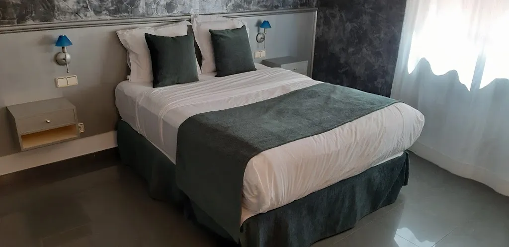 Velilla_Velilla de San Antonio_slider_image_2