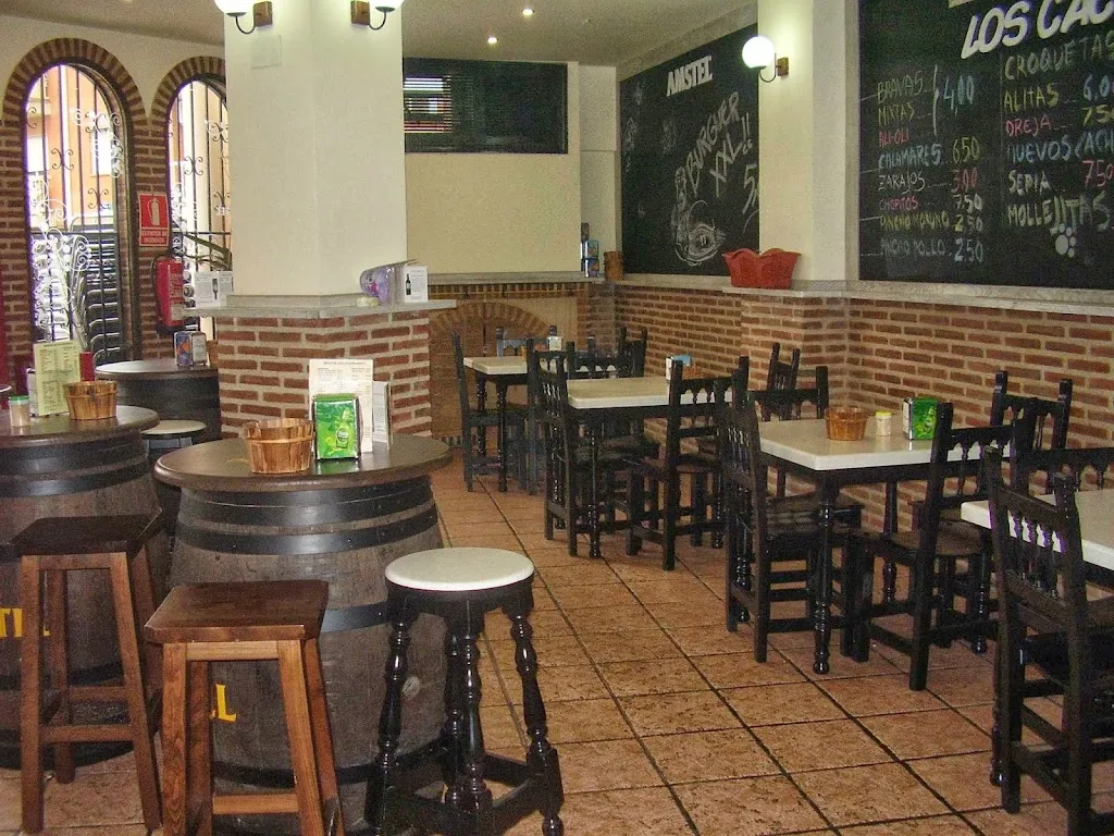 Mesón Los Cachorros restaurant in Velilla de San Antonio