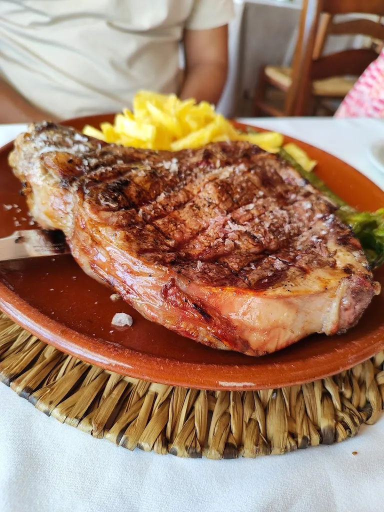 Restaurante los Pirineos De La Costa Del Sol_Alfarnate_slider_image_2