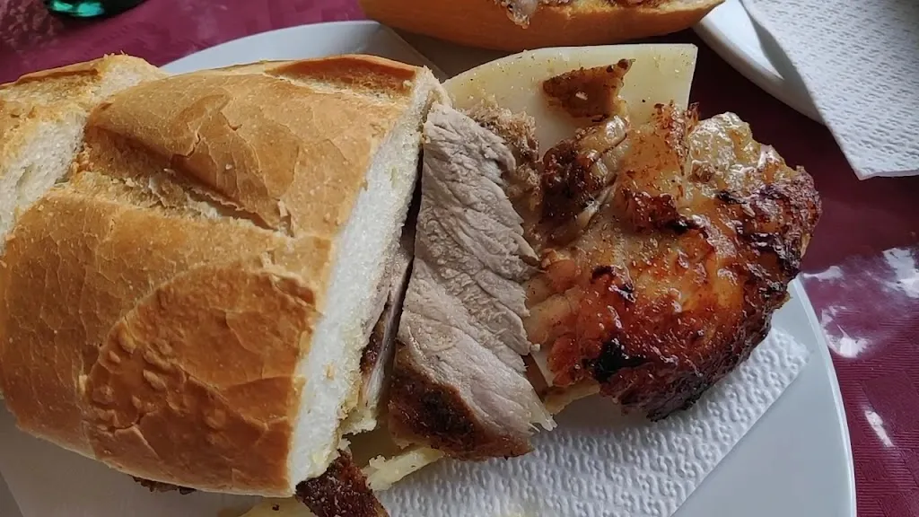 RESTAURANTE FUENTE LA PEÑA_Alcaucín_slider_image_2