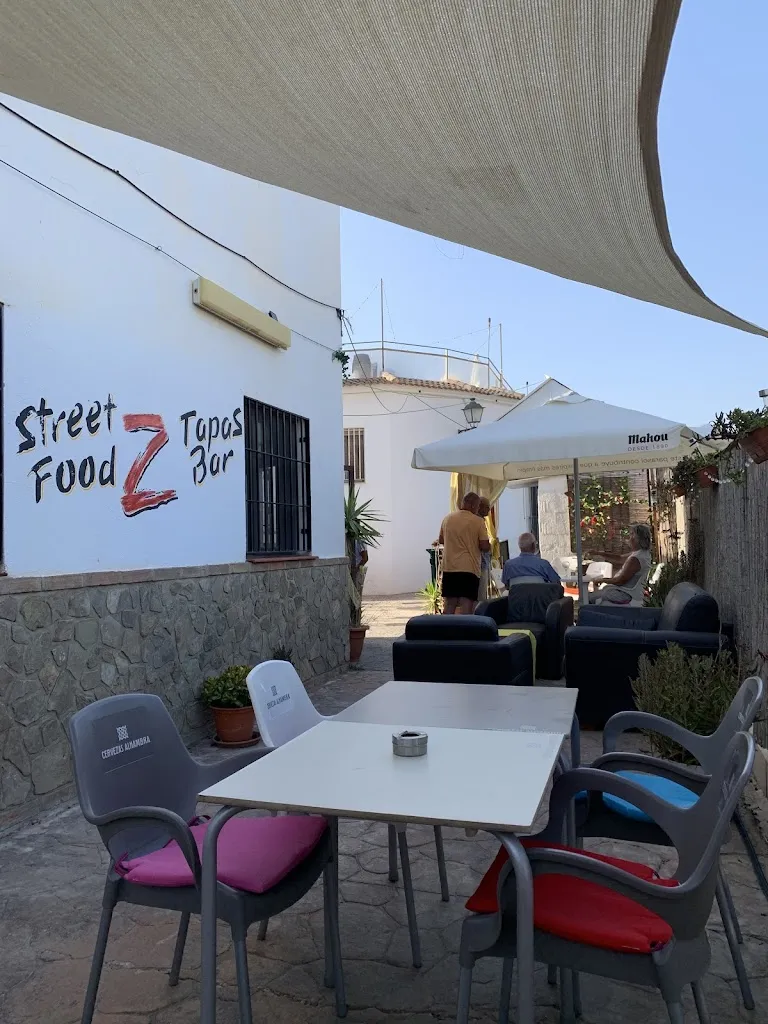 F. IJ._Ziggy’s Street food Bar_Alcaucín_review