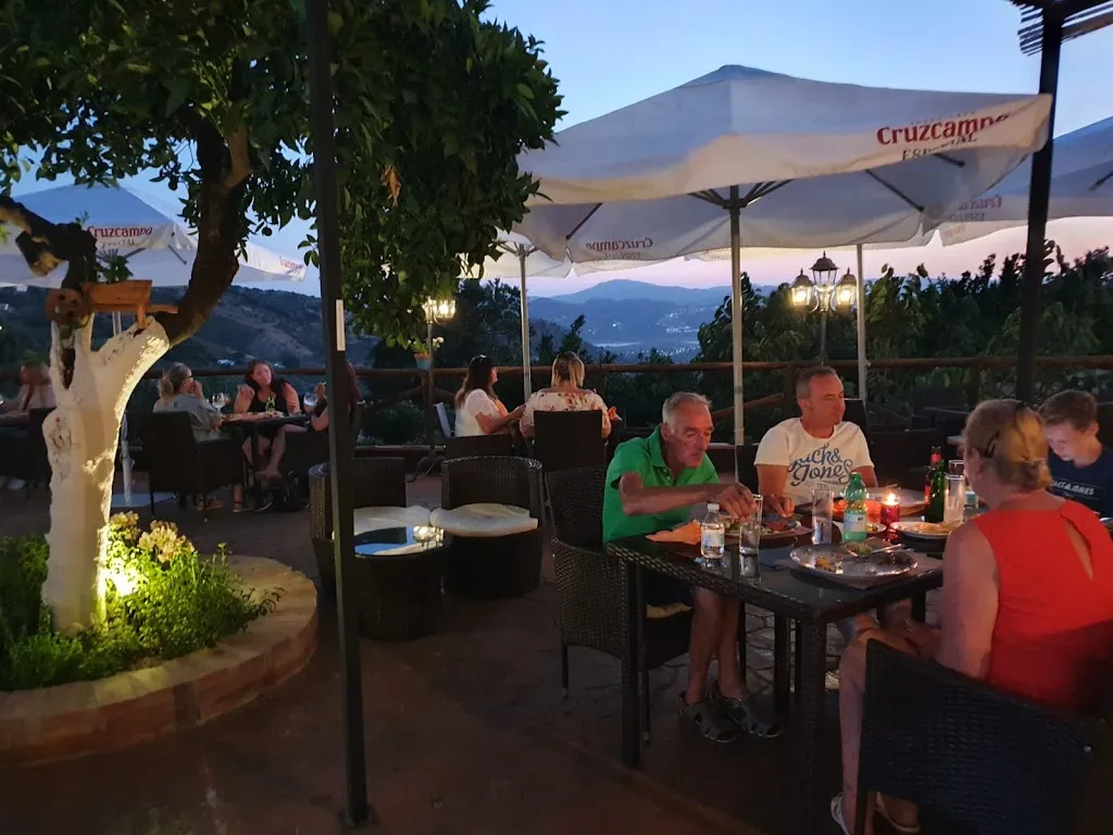 Restaurante Bar Los Naranjos ristorante a Alcaucín