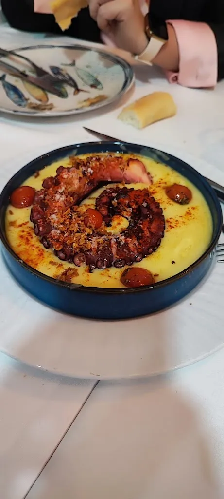 Daniel Piqueras_La marea_Valdemoro_review