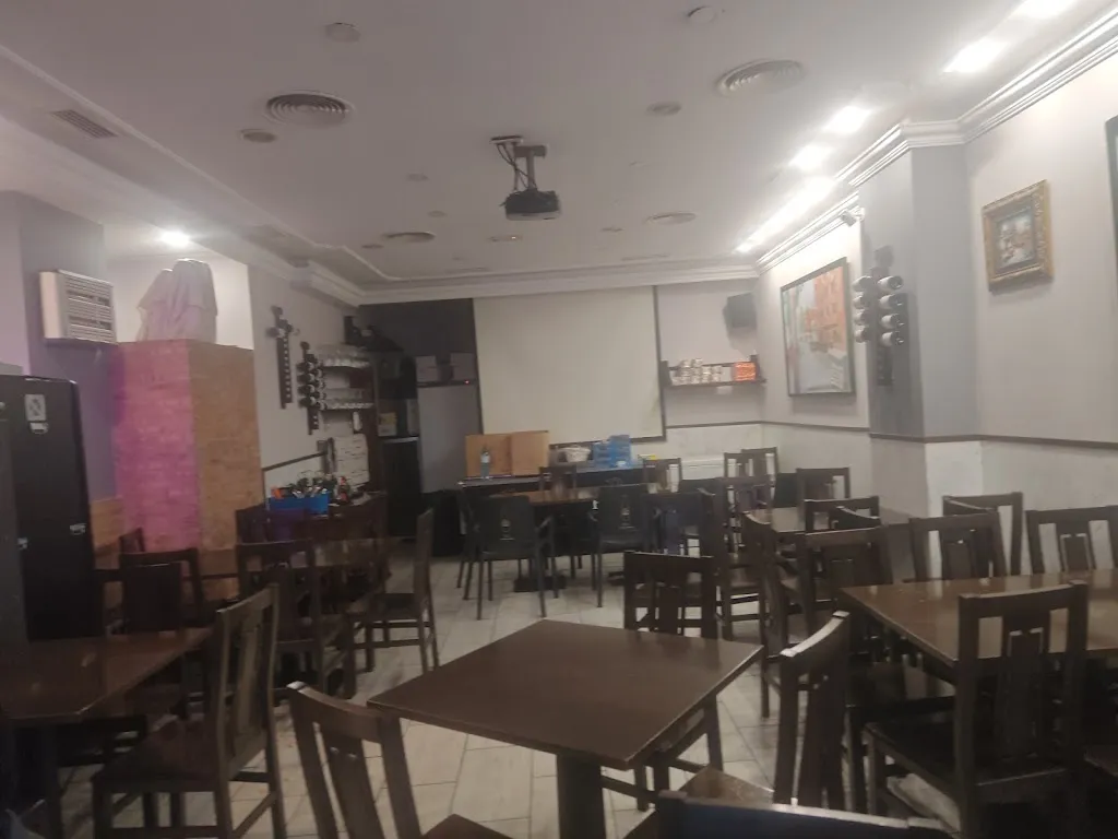 CESAR RICARDO ANDRADE LEON_Bar restaurante Pencho_Valdemoro_review