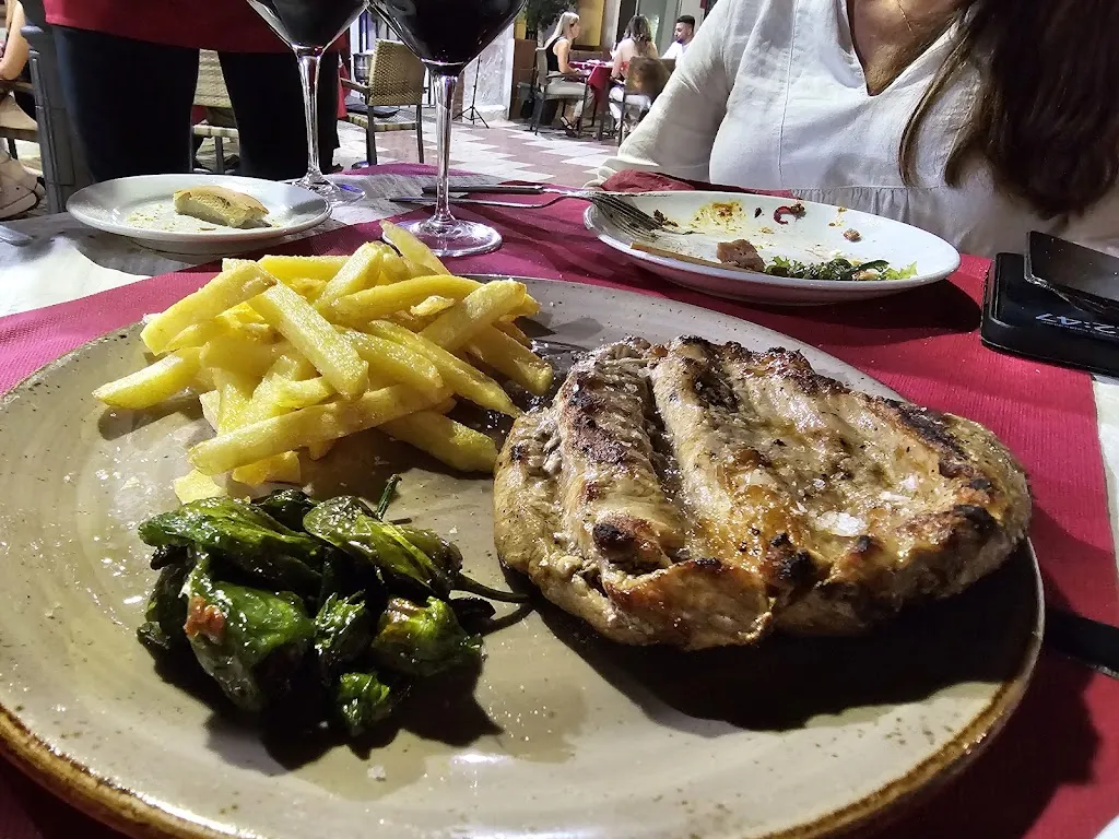 Jonathan Graham_El Lugá de Alhaurín el Grande_Alhaurín el Grande_review