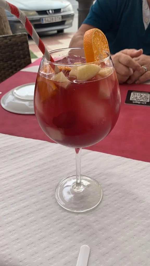 olena shelest_El Lugá de Alhaurín el Grande_Alhaurín el Grande_review