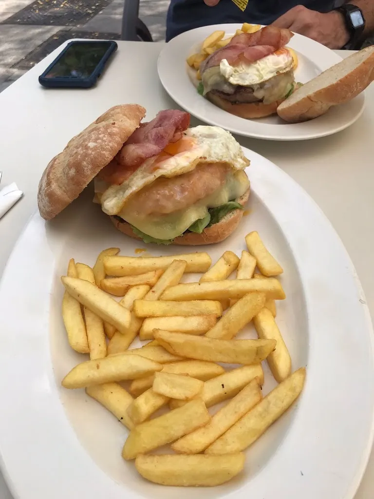 Andres Muñoz Cano_La Maka_Villanueva del Pardillo_review