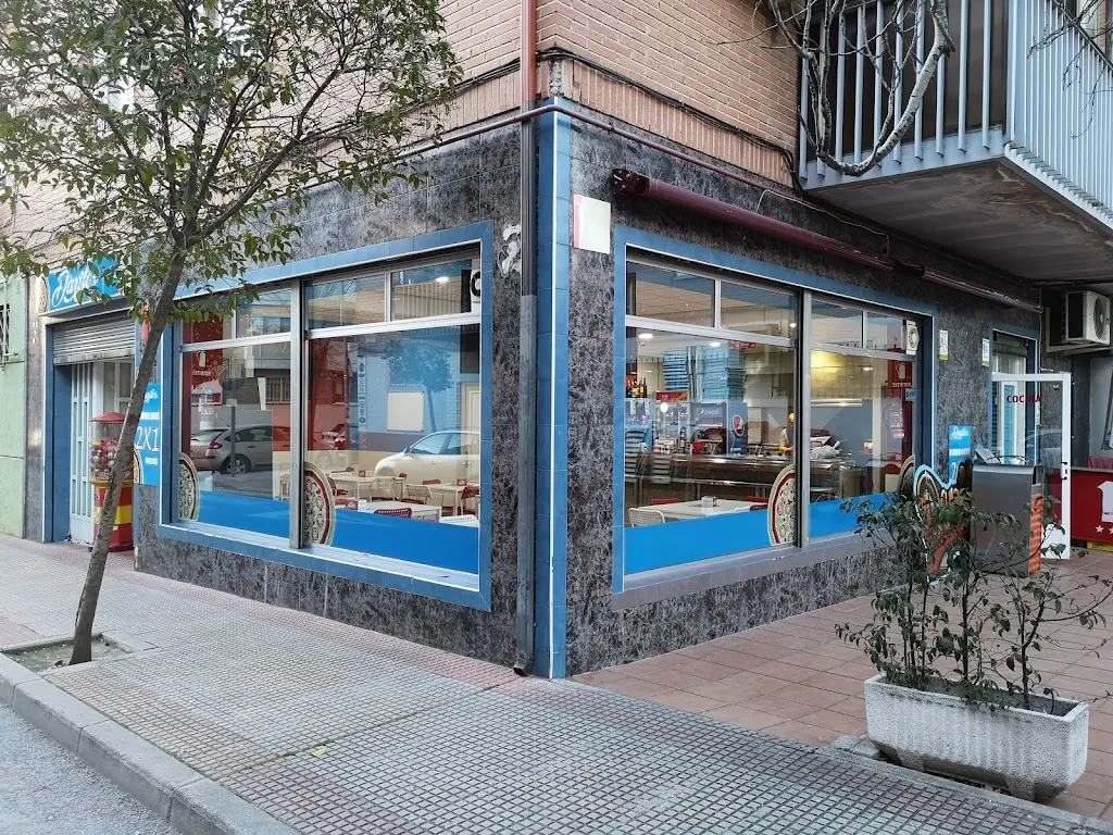 Darilo's Pizza Villanueva Pardillo restaurant in Villanueva del Pardillo