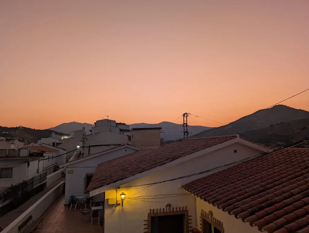 Emma-Kate Matthews_Redondo's_Almáchar_review