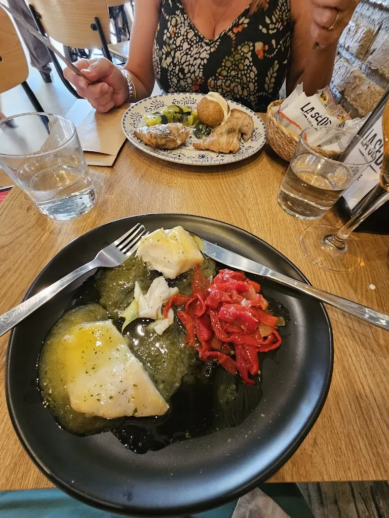 Sussex Pine_LA SEDE_Alora_review