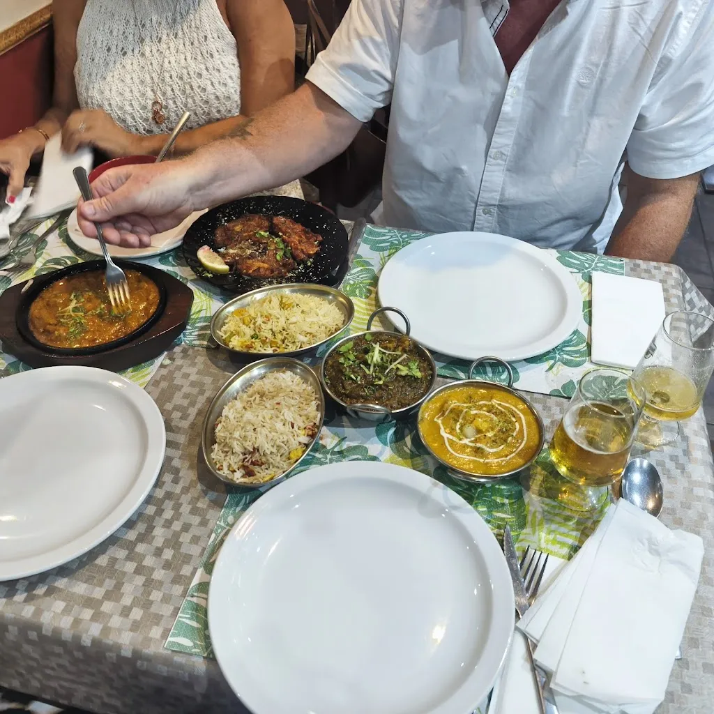 Martin O'Shea_New Delhi_Orihuela_review