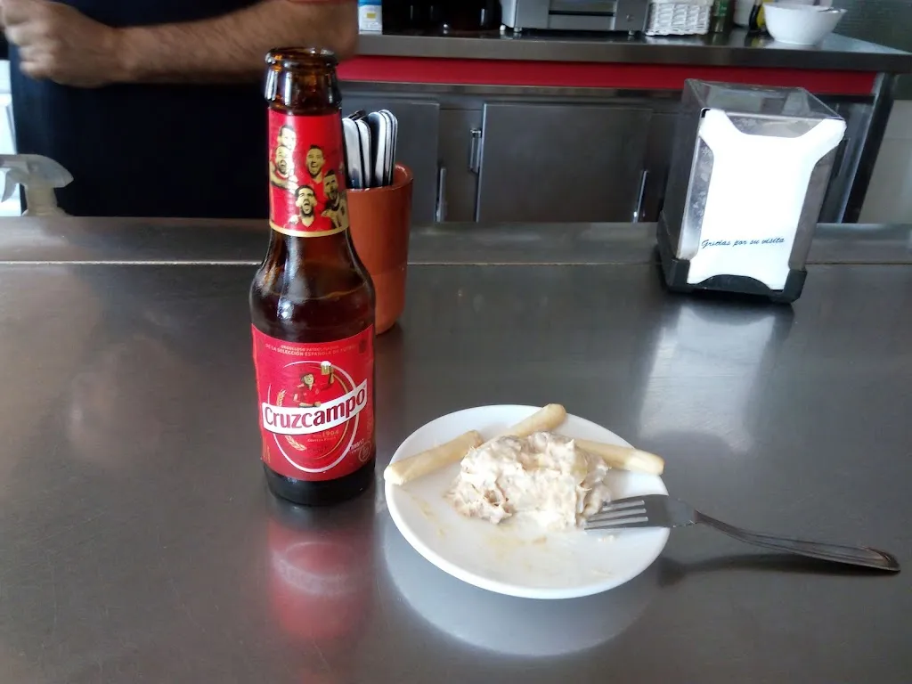 José Ventura Pinto_Bar Celestino_Almargen_review