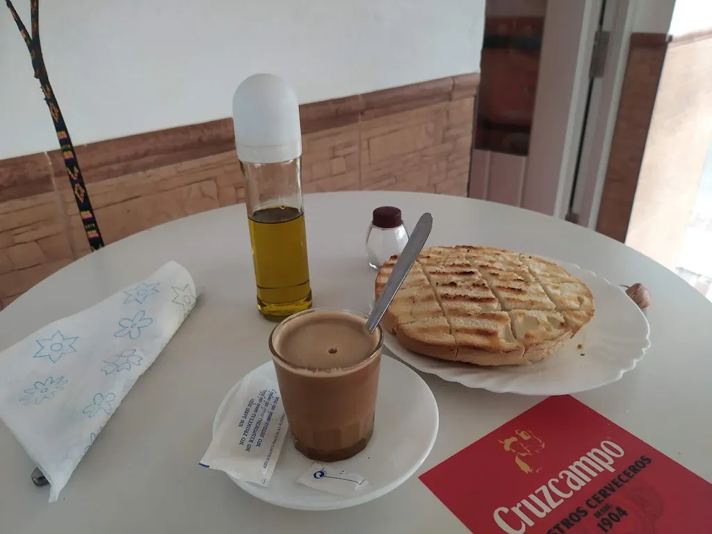 Menu_Bar Los Cazadores_Almargen_image_1