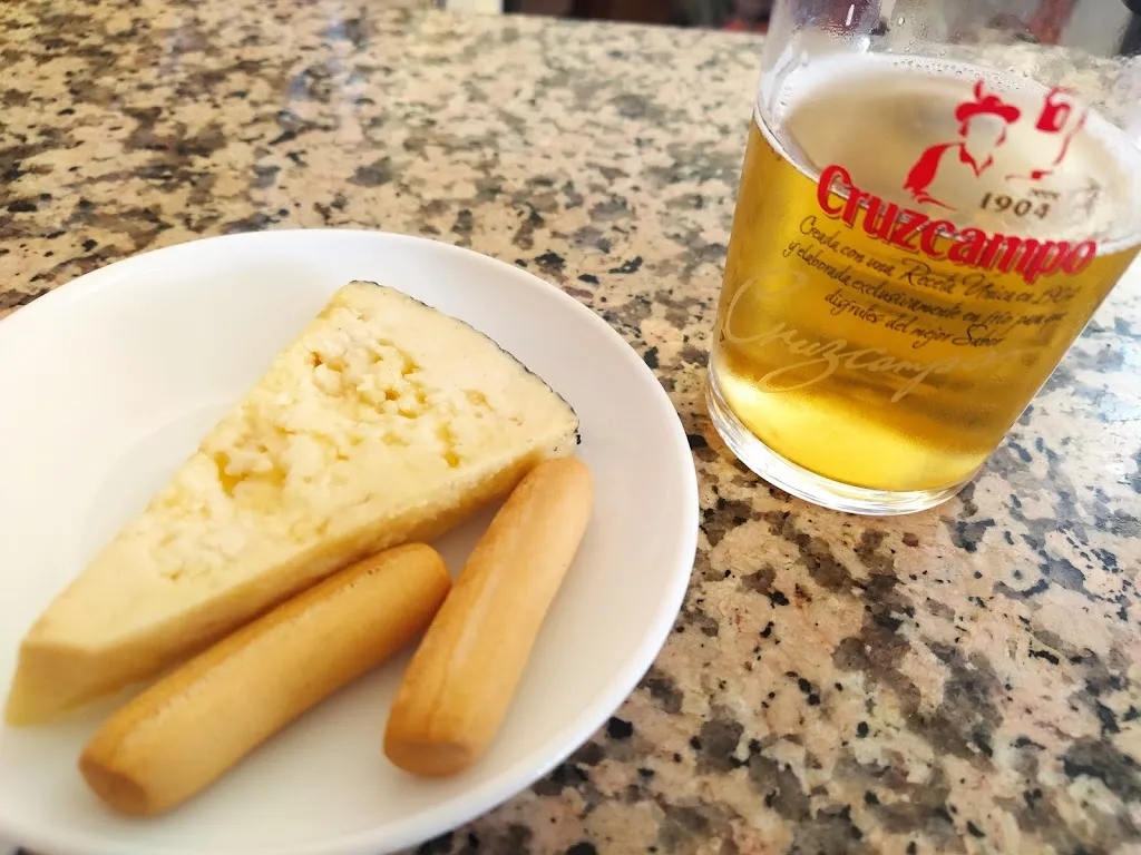 Menu_Bar Los Cazadores_Almargen_image_6