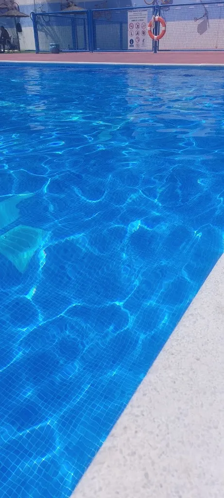 Rocio Rodríguez Ruiz_Piscina de Alpandeire_Alpandeire_review