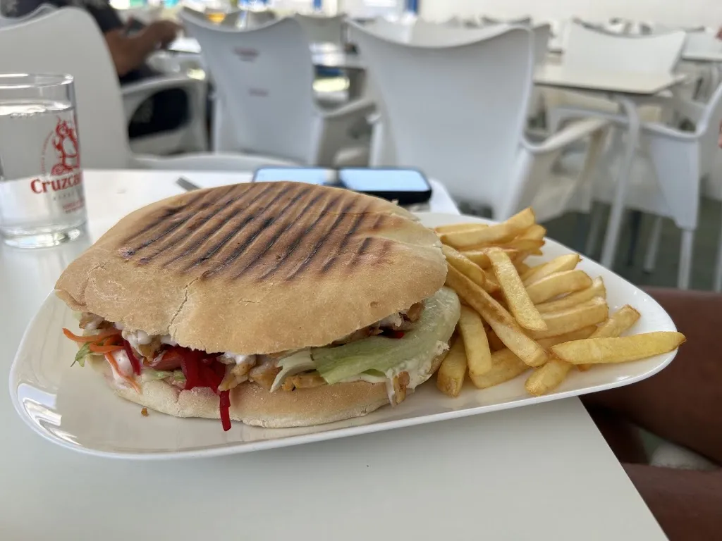 Lourdes Conesa_Piscina de Alpandeire_Alpandeire_review