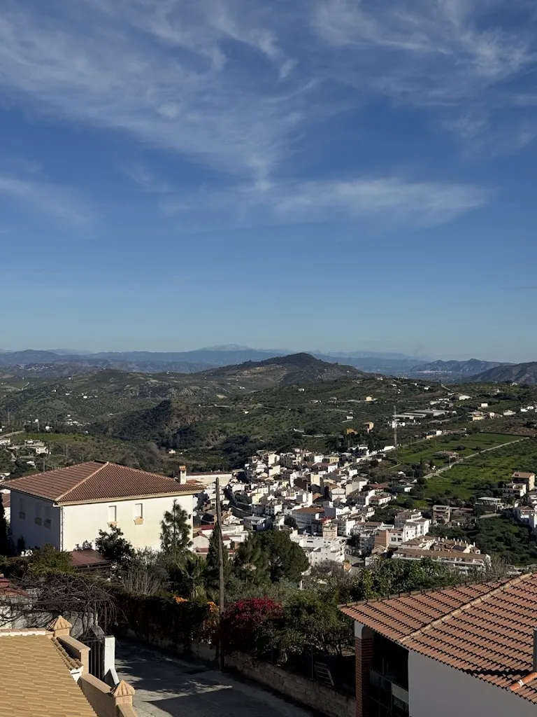 owen bonello_LA LOLA Restaurante_Alozaina_review