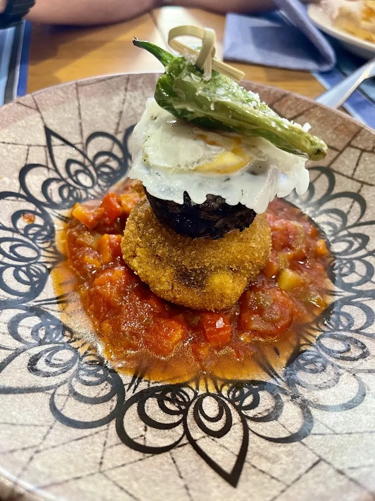 Ina Georgescu_TABERNA SERGIO MEGIAS_Alhaurín de la Torre_recensione