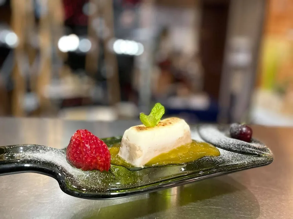 TABERNA SERGIO MEGIAS_Alhaurín de la Torre_slider_image_3