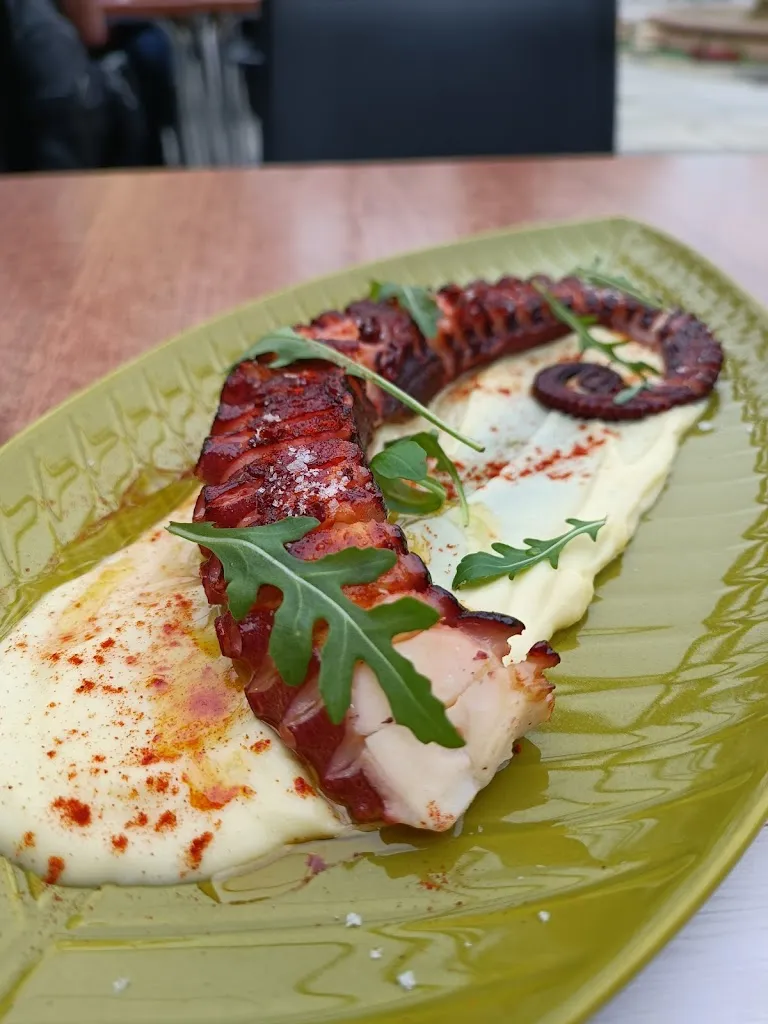 Joshua Chui_Restaurante Daniel tapas y arroces_Pego_review