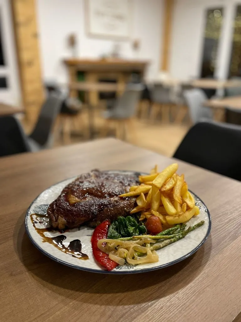 Restaurant Tot cuina_Pego_slider_image_2