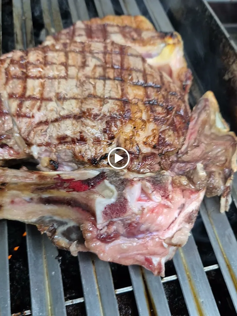 Crystyan Arena cafeteria Bar_Arenas_slider_image_2