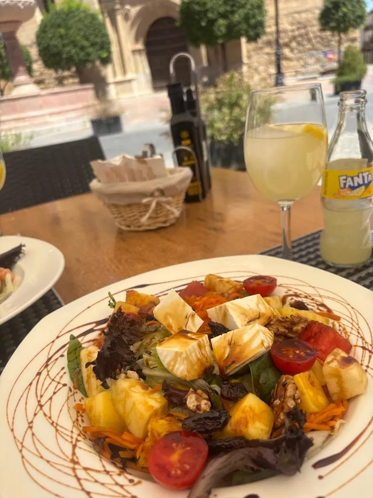 Pavel Linda_Restaurante Leila_Antequera_review