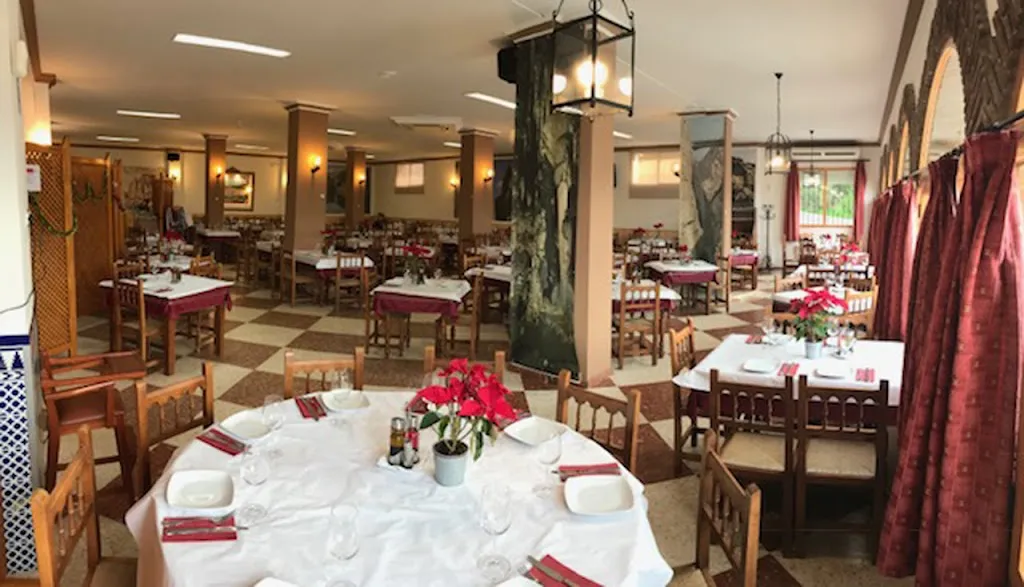 Restaurante Hostal El Cruce_Ardales_slider_image_1