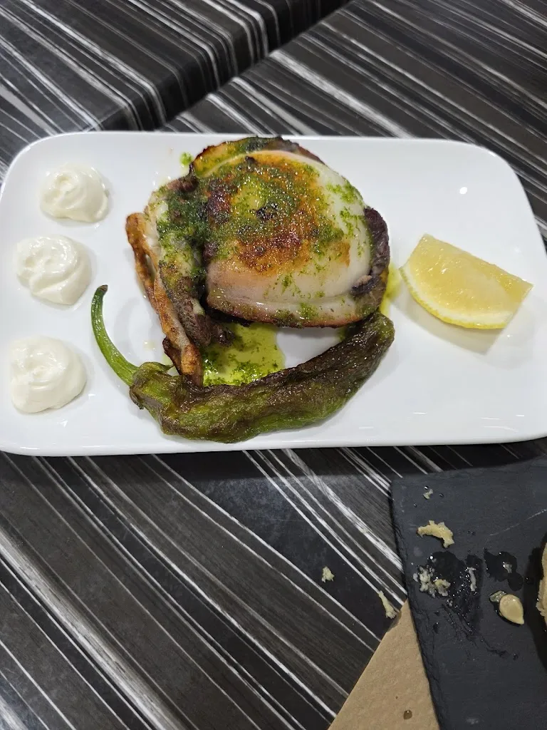 Susan A. Shay_Bar El Moss de Pego_Pego_review