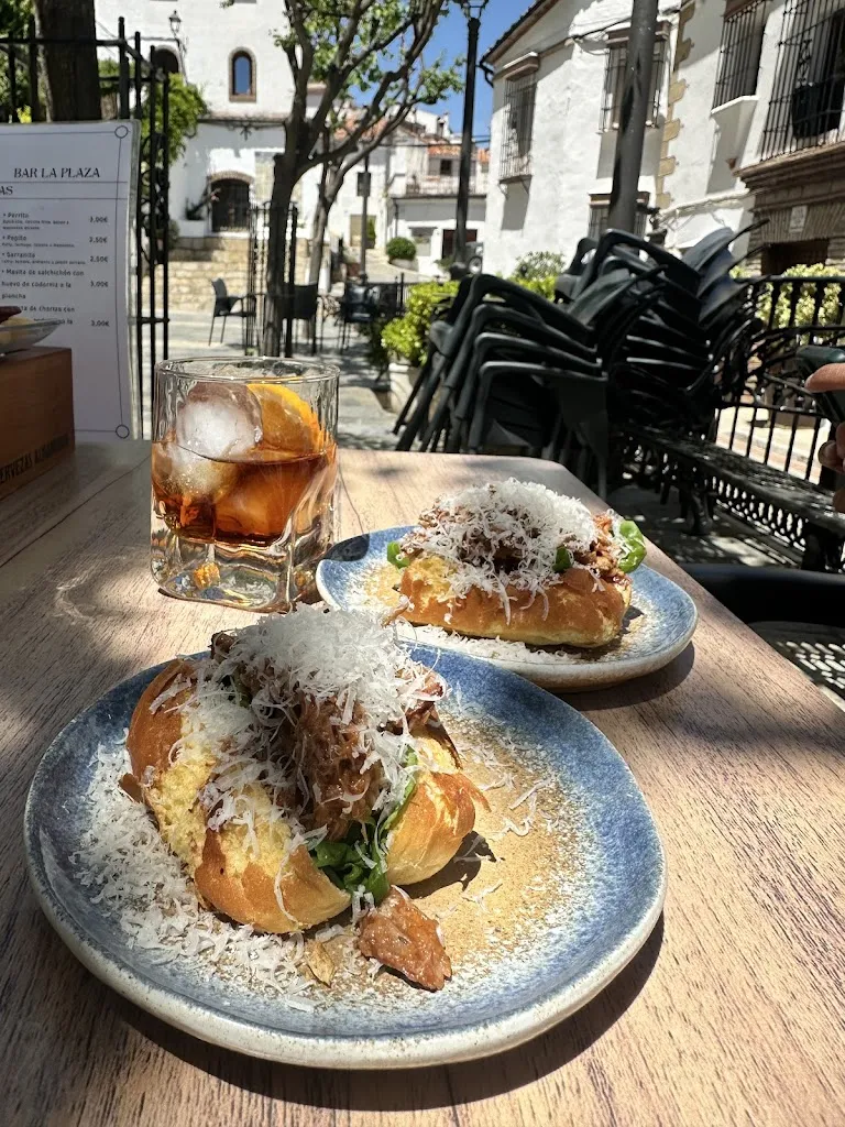 Vanessa Martin_BAR RESTAURANTE CINAR, La Plaza_Benalauría_review