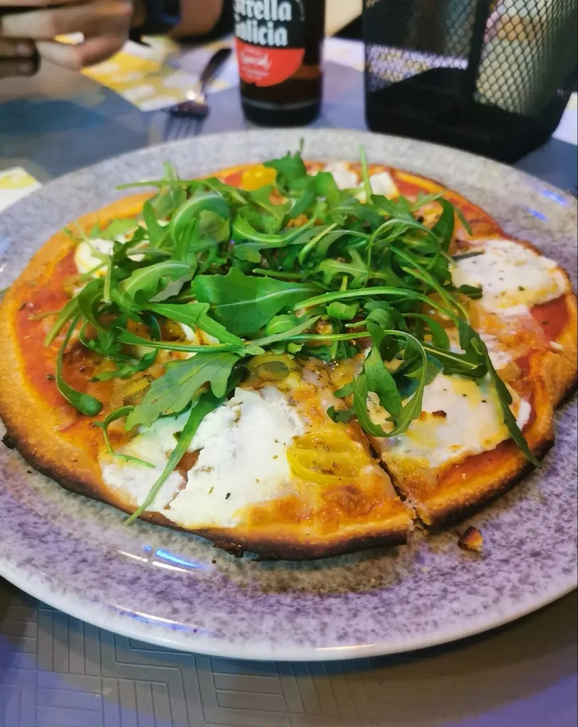 Pizzería La Colmena_Archidona_slider_image_3