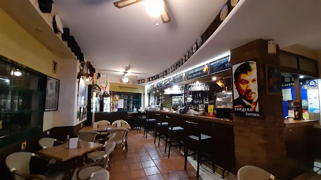 Cafeteria Laralba restaurant in Archidona