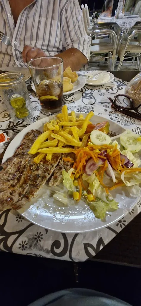 Trudi Dunn_Chiringuito Rompeolas_Algarrobo_recensione