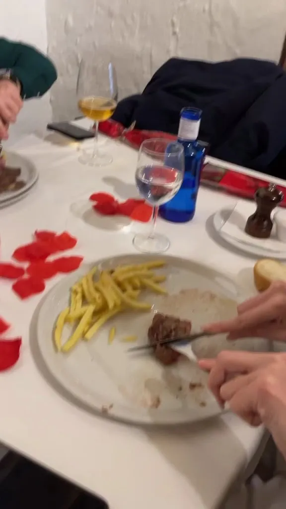 Meson Los Lobos_Algarrobo_slider_image_2