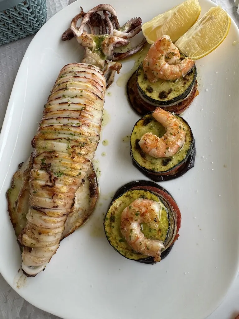 Lourdes Toscano_Bar El Corcho_Algarrobo_review