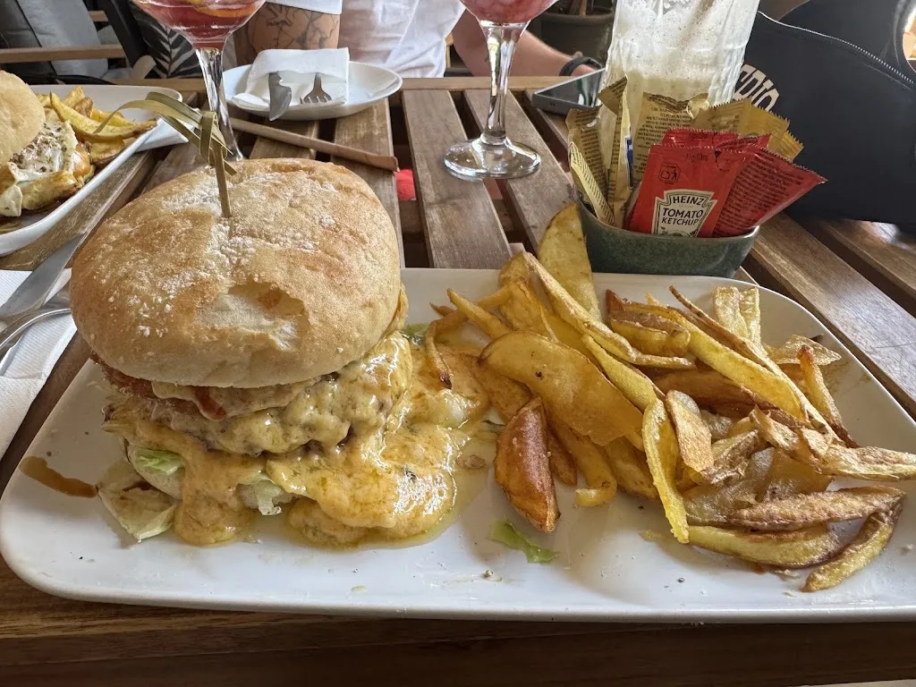 Mindset Extravagant_Algarrobo_slider_image_3