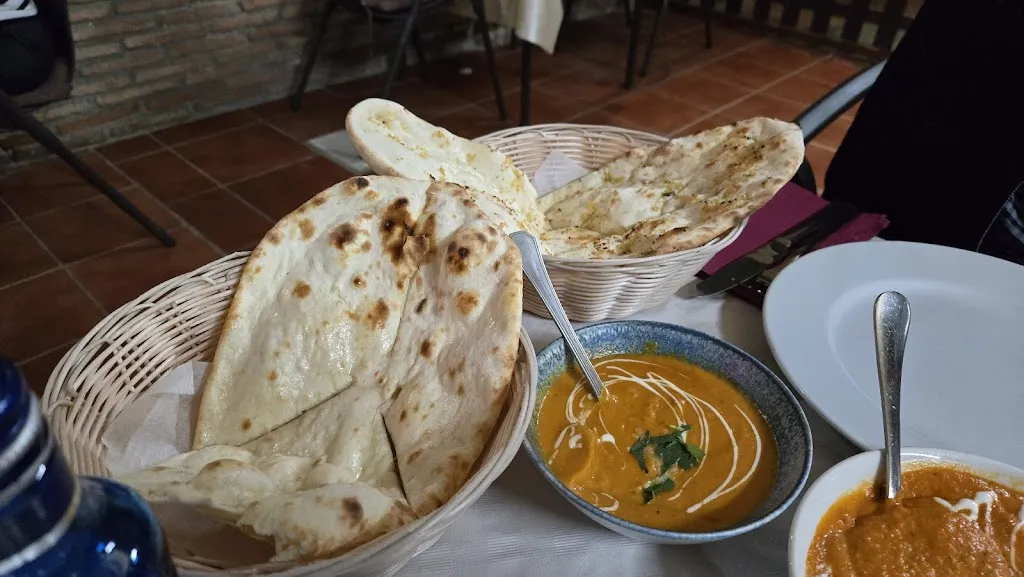 Gurkha Kitchen Nepalí Indian Restaurant Algarrobo Costa - Mezquitilla_Algarrobo_slider_image_3