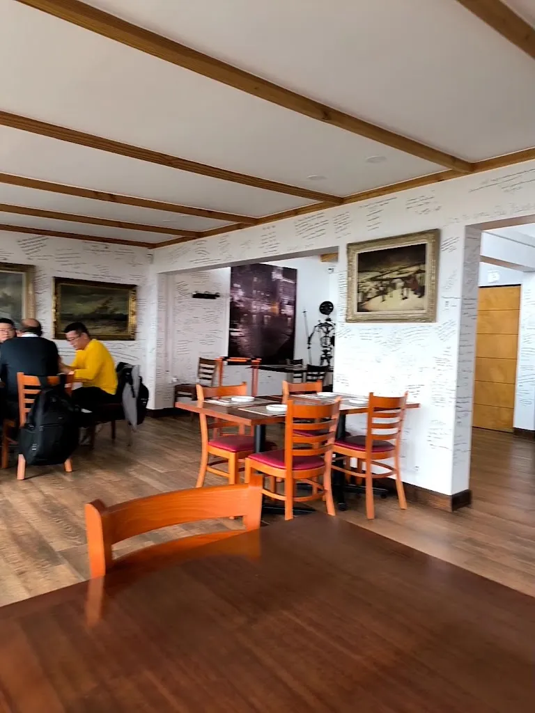 El Toque Belga_Algarrobo_slider_image_2