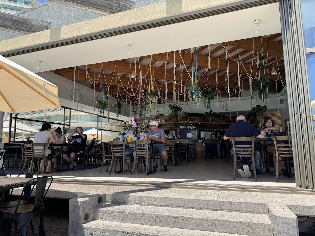 Peces Gordos restaurant in Algarrobo