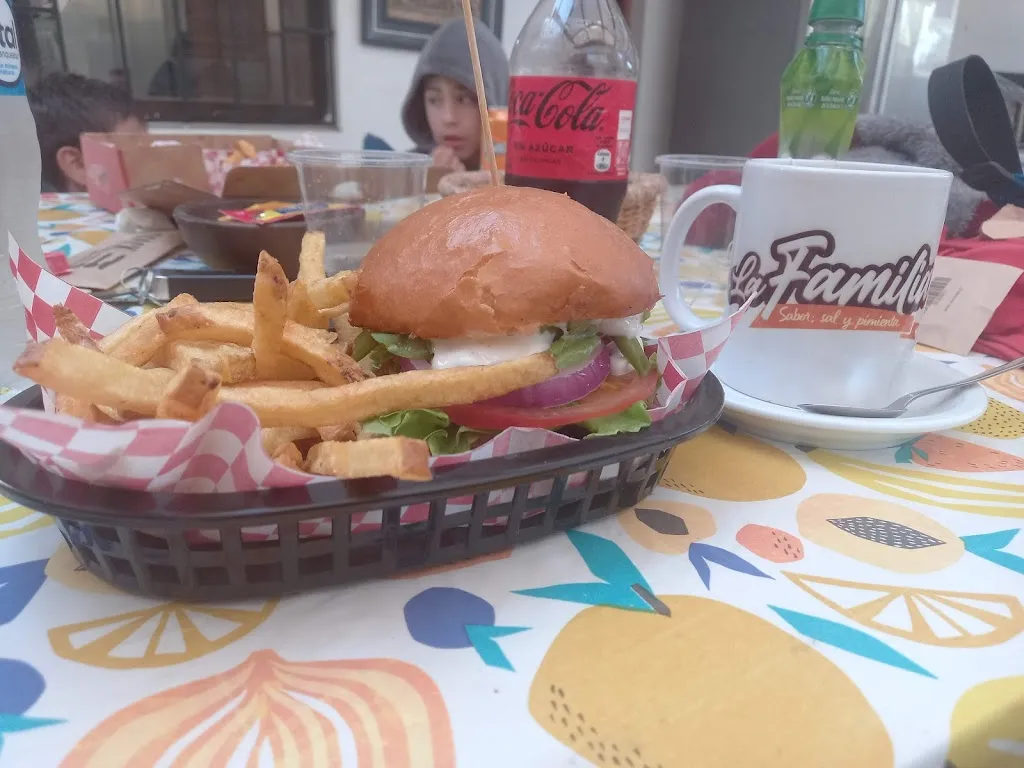 Menu_La Familia_Algarrobo_image_9