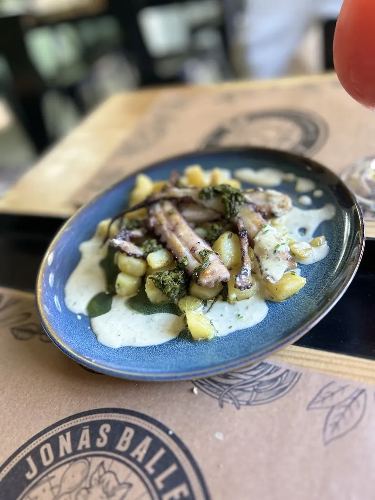 Menu_Jonás Ballena Restaurante_Algarrobo_image_8