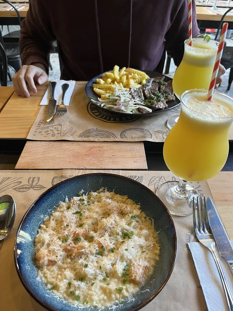 Belen Rivera Cespedes_Jonás Ballena Restaurante_Algarrobo_review