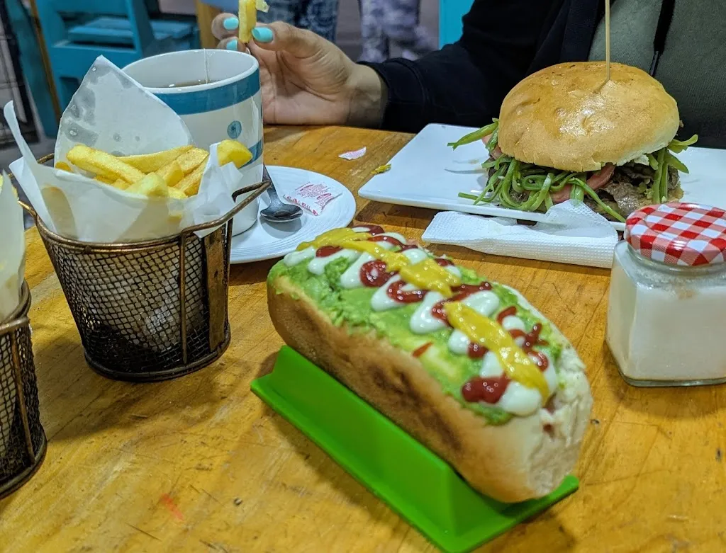 Hugo López_Sabores de Familia_Algarrobo_recensione