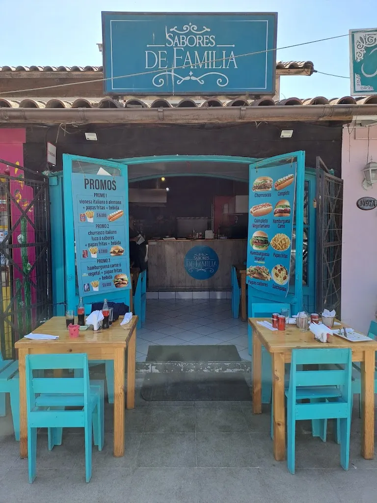 Sabores de Familia restaurant in Algarrobo