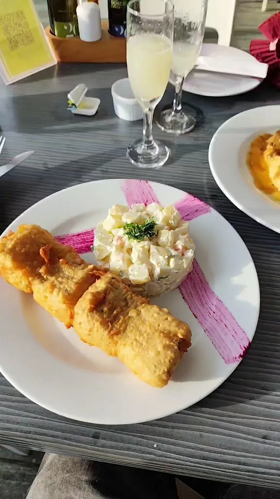 Restaurant & Hotel Medio Mundo_Algarrobo_slider_image_2