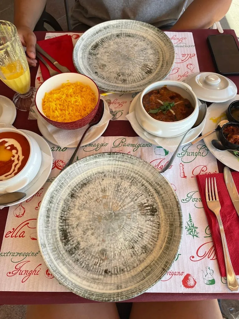 Sidqui Ismail_Everest Masala Casa_Algarrobo_review