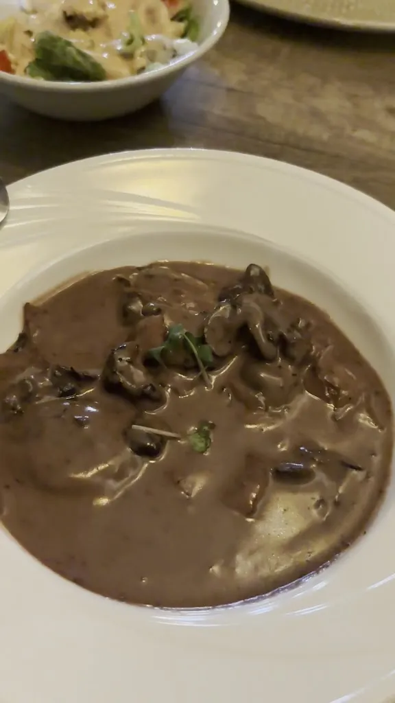 Natalie Dee_Restaurante Hero_Poblets els_review