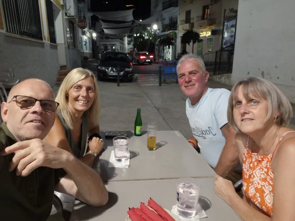 Michael Bussey_Café-Pub Anais_Benamargosa_review