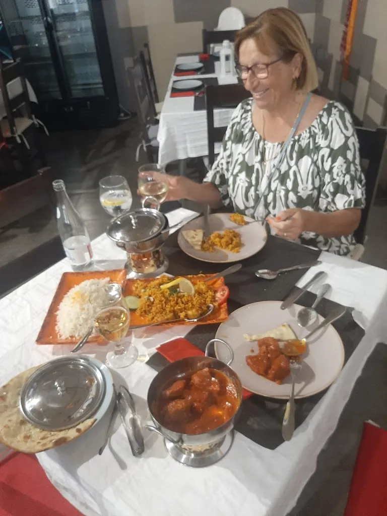 Caryl Gowing_ROYAL ISHA_Benamocarra_review